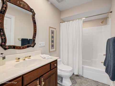 Tiny photo for 802 Kenmare Drive, Burr Ridge, IL 60527 (MLS # 12506319)