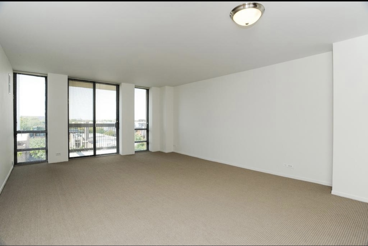 1660 N LaSalle Drive 608