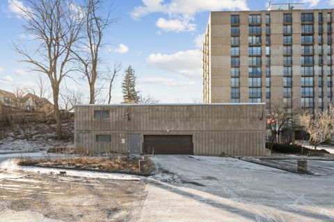 Tiny photo for 1800 7th Street #11C, East Moline, IL 61244 (MLS # 12558941)