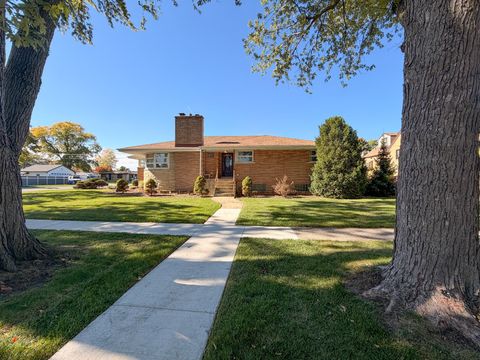 Tiny photo for 5000 N Oconto Avenue, Harwood Heights, IL 60706 (MLS # 12526142)
