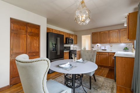 Tiny photo for 856 Fieldcrest Drive, Bolingbrook, IL 60490 (MLS # 12426331)