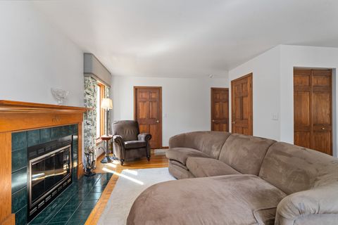 Tiny photo for 856 Fieldcrest Drive, Bolingbrook, IL 60490 (MLS # 12426331)