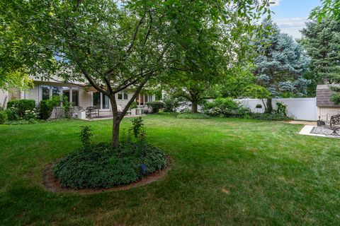 Tiny photo for 856 Fieldcrest Drive, Bolingbrook, IL 60490 (MLS # 12426331)