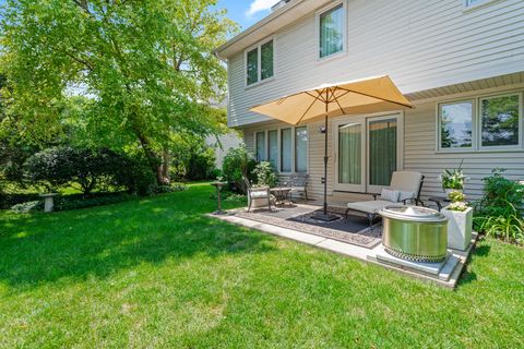 Tiny photo for 856 Fieldcrest Drive, Bolingbrook, IL 60490 (MLS # 12426331)