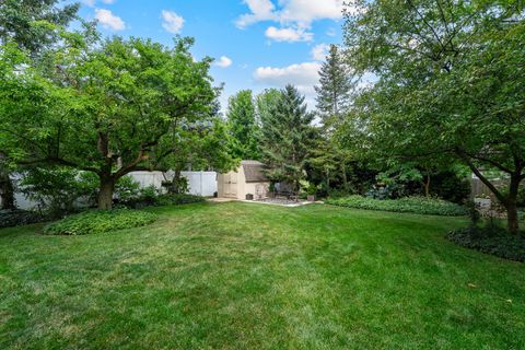 Tiny photo for 856 Fieldcrest Drive, Bolingbrook, IL 60490 (MLS # 12426331)