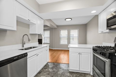 Tiny photo for 4529.5 S Drexel Boulevard #3E, Chicago, IL 60653 (MLS # 12450007)