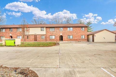 Photo of 1802 Beck Drive #7, Urbana, IL 61802 (MLS # 12525336)