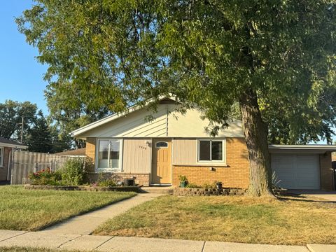 Photo of 7838 W 73RD Place, Bridgeview, IL 60455 (MLS # 12484924)