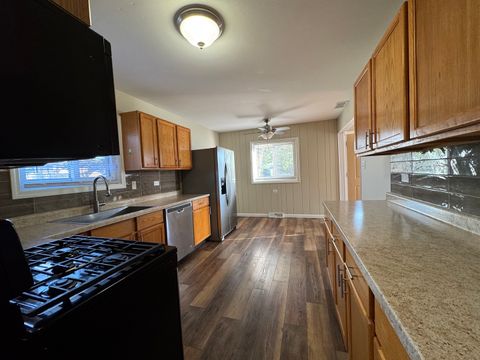 Tiny photo for 7838 W 73RD Place, Bridgeview, IL 60455 (MLS # 12484924)