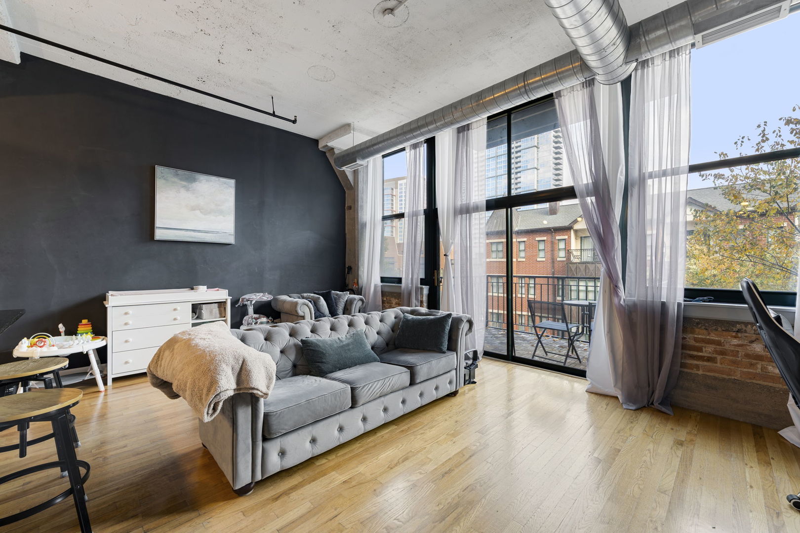 221 E Cullerton Street 310