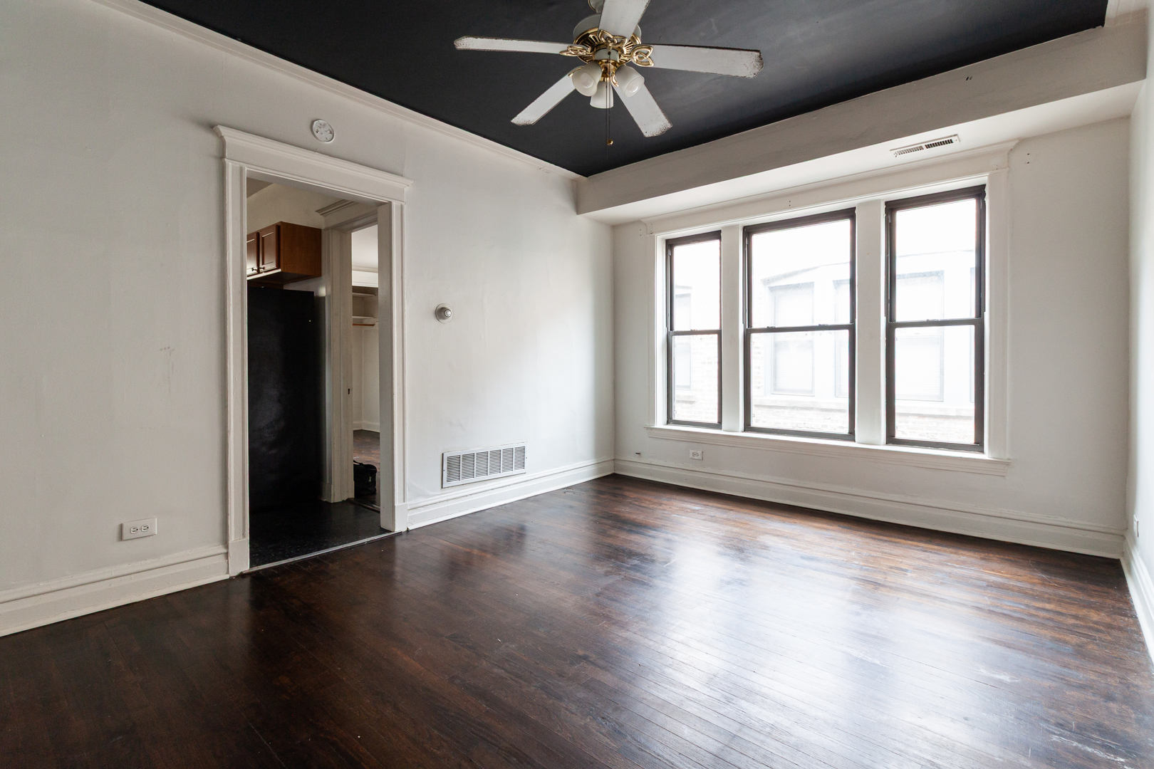 4112 N Broadway Street 2