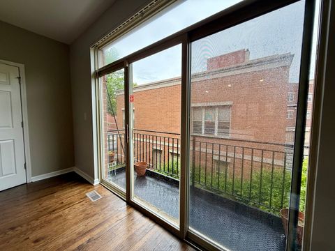 Tiny photo for 1333 N Burling Street #B, Chicago, IL 60610 (MLS # 12460453)
