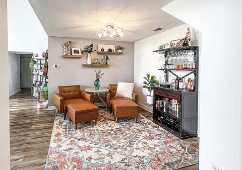 Tiny photo for 14031 Norwich Lane #301, Orland Park, IL 60467 (MLS # 12488834)