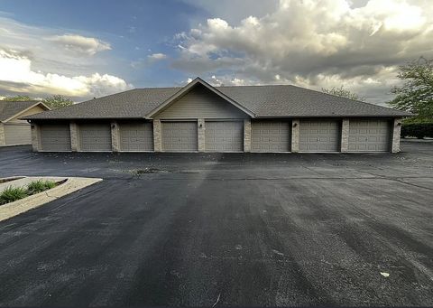 Tiny photo for 14031 Norwich Lane #301, Orland Park, IL 60467 (MLS # 12488834)