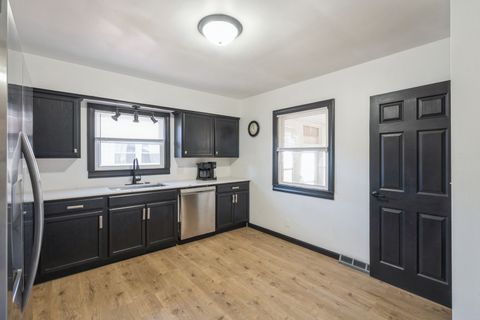 Tiny photo for 3323 25 Avenue, Rock Island, IL 61201 (MLS # 12548270)