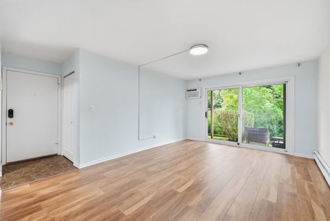 Tiny photo for 9S110 Lake Drive #104, Willowbrook, IL 60527 (MLS # 12775419)