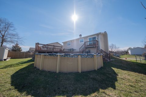 Tiny photo for 829 Prairie Avenue, Bartlett, IL 60103 (MLS # 12661869)