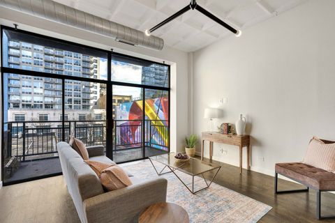 Tiny photo for 1307 S WABASH Avenue #504, Chicago, IL 60605 (MLS # 12647162)