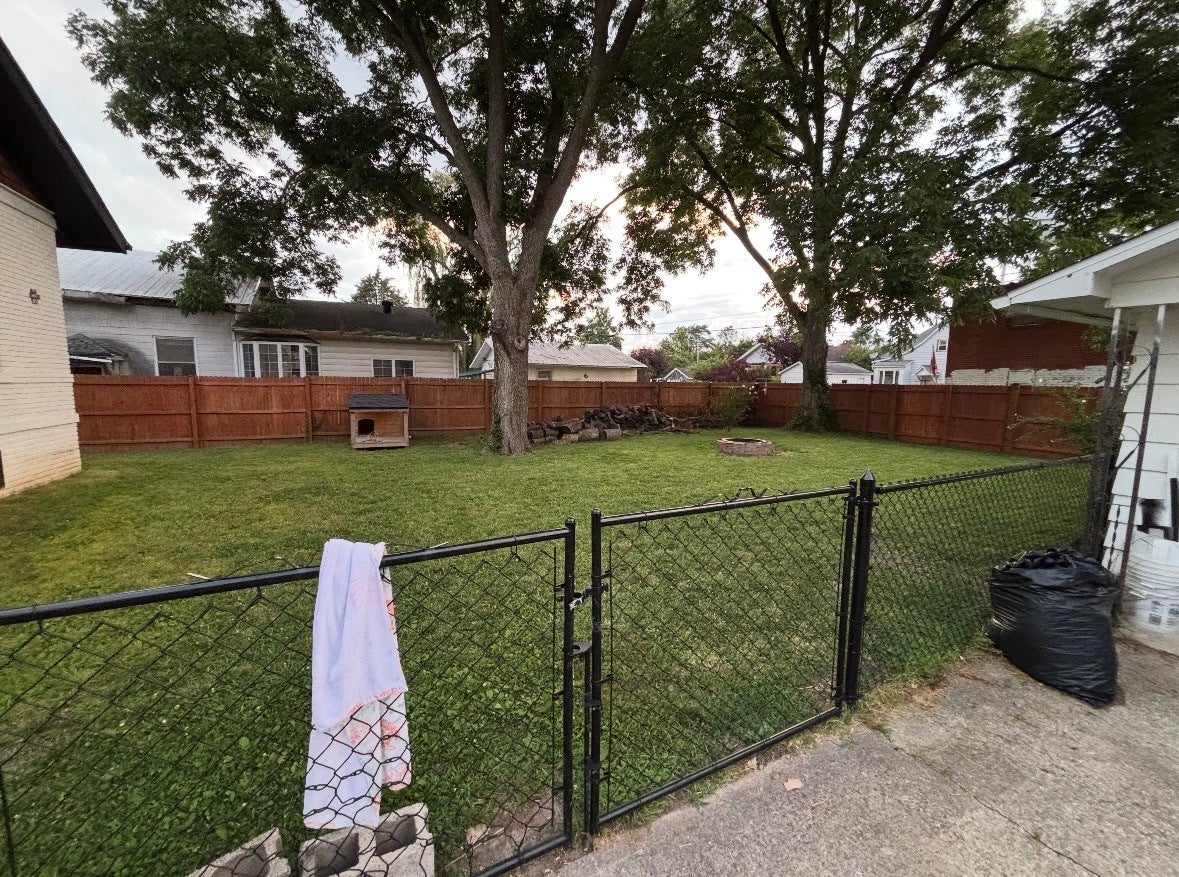 305 W Ray Avenue