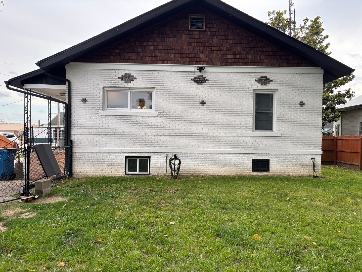 305 W Ray Avenue