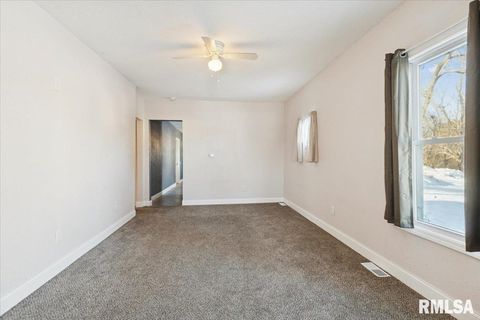 Tiny photo for 3312 GARFIELD Street, Clinton, IA 52732 (MLS # QC4269862)