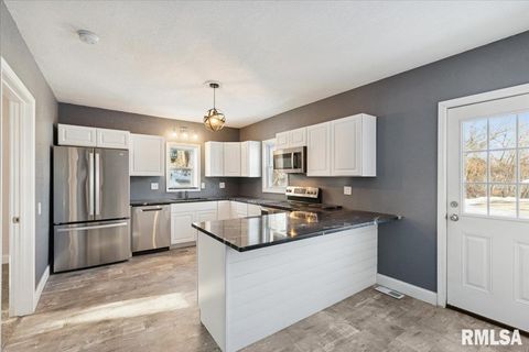 Tiny photo for 3312 GARFIELD Street, Clinton, IA 52732 (MLS # QC4269862)