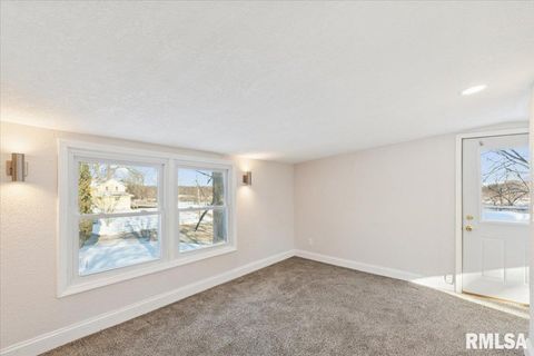 Tiny photo for 3312 GARFIELD Street, Clinton, IA 52732 (MLS # QC4269862)