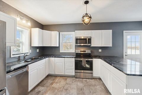 Tiny photo for 3312 GARFIELD Street, Clinton, IA 52732 (MLS # QC4269862)