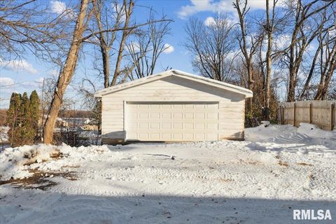 Tiny photo for 3312 GARFIELD Street, Clinton, IA 52732 (MLS # QC4269862)