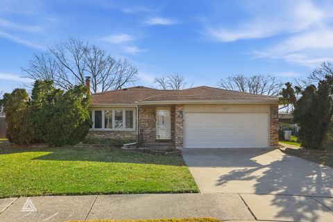 Photo of 18021 Pin Oak Court, Tinley Park, IL 60477 (MLS # 12522764)