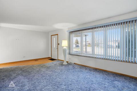 Tiny photo for 18021 Pin Oak Court, Tinley Park, IL 60477 (MLS # 12522764)