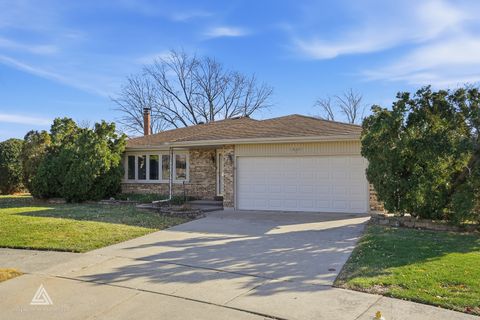 Tiny photo for 18021 Pin Oak Court, Tinley Park, IL 60477 (MLS # 12522764)