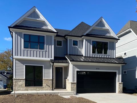 Tiny photo for 570 S Parkside Avenue, Elmhurst, IL 60126 (MLS # 12567175)