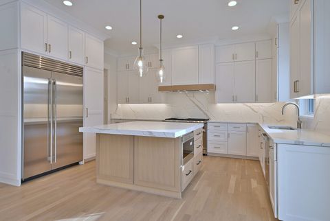 Tiny photo for 570 S Parkside Avenue, Elmhurst, IL 60126 (MLS # 12567175)