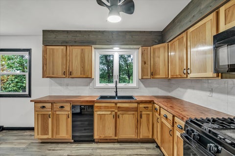 Tiny photo for 112 Hillcrest Drive, Geneseo, IL 61254 (MLS # 12791014)