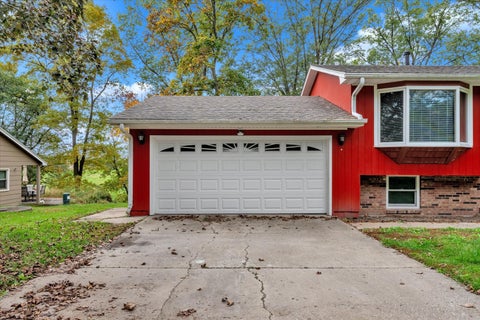 Tiny photo for 112 Hillcrest Drive, Geneseo, IL 61254 (MLS # 12791014)