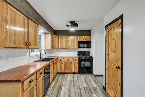 Tiny photo for 112 Hillcrest Drive, Geneseo, IL 61254 (MLS # 12791014)