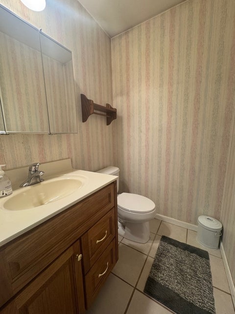 Tiny photo for 90 Sandhurst Road, Mundelein, IL 60060 (MLS # 12692827)