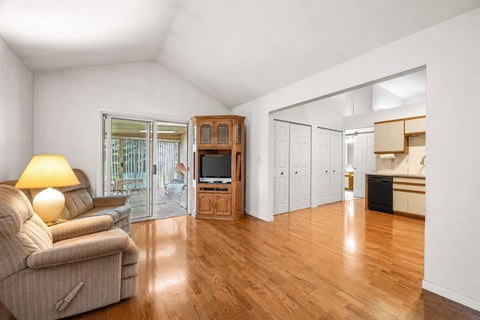 Tiny photo for 90 Sandhurst Road, Mundelein, IL 60060 (MLS # 12692827)