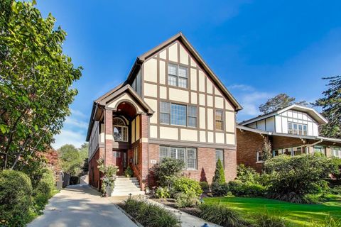810 N Marion Street Oak Park IL 60302