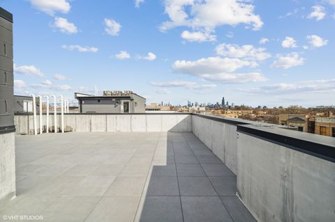 Tiny photo for 2405 W Sunnyside Avenue #5S, Chicago, IL 60625 (MLS # 12468587)