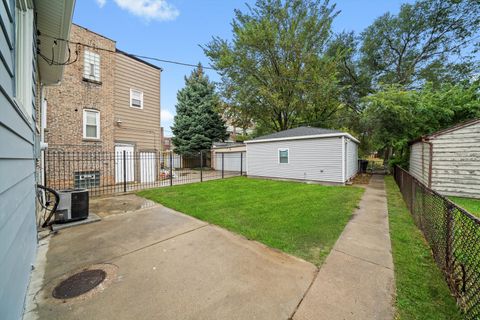 Tiny photo for 8743 S Kingston Avenue, Chicago, IL 60617 (MLS # 12505795)