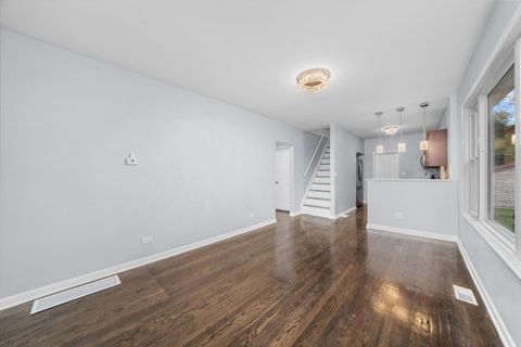 Tiny photo for 8743 S Kingston Avenue, Chicago, IL 60617 (MLS # 12505795)