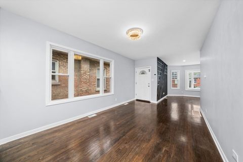 Tiny photo for 8743 S Kingston Avenue, Chicago, IL 60617 (MLS # 12505795)