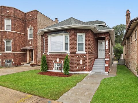 Tiny photo for 8743 S Kingston Avenue, Chicago, IL 60617 (MLS # 12505795)