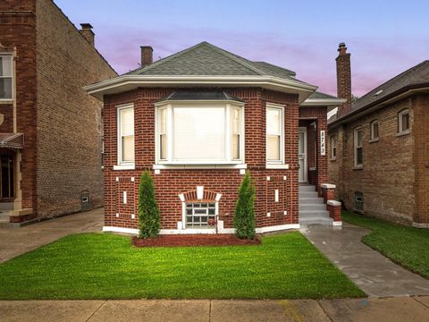 Tiny photo for 8743 S Kingston Avenue, Chicago, IL 60617 (MLS # 12505795)