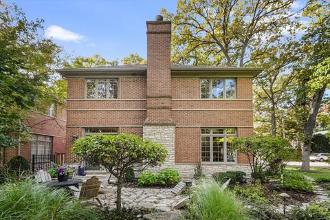 Tiny photo for 300 S Rose Avenue, Park Ridge, IL 60068 (MLS # 12509988)