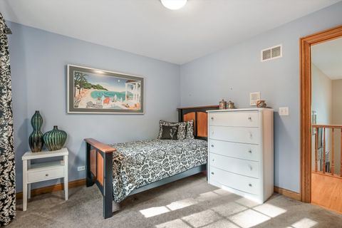 Tiny photo for 300 S Rose Avenue, Park Ridge, IL 60068 (MLS # 12509988)