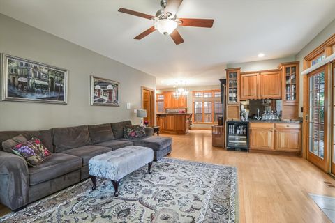 Tiny photo for 300 S Rose Avenue, Park Ridge, IL 60068 (MLS # 12509988)