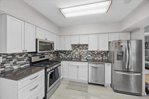 Tiny photo for 65 E Harris Avenue #2A, La Grange, IL 60525 (MLS # 12698273)